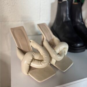 Elegant Cream Women's Shoes